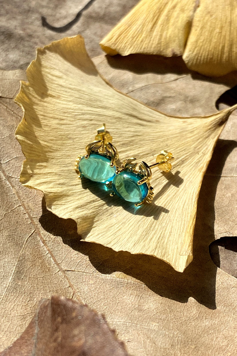 Opal Taşlı Minimal Yengeç Küpe
